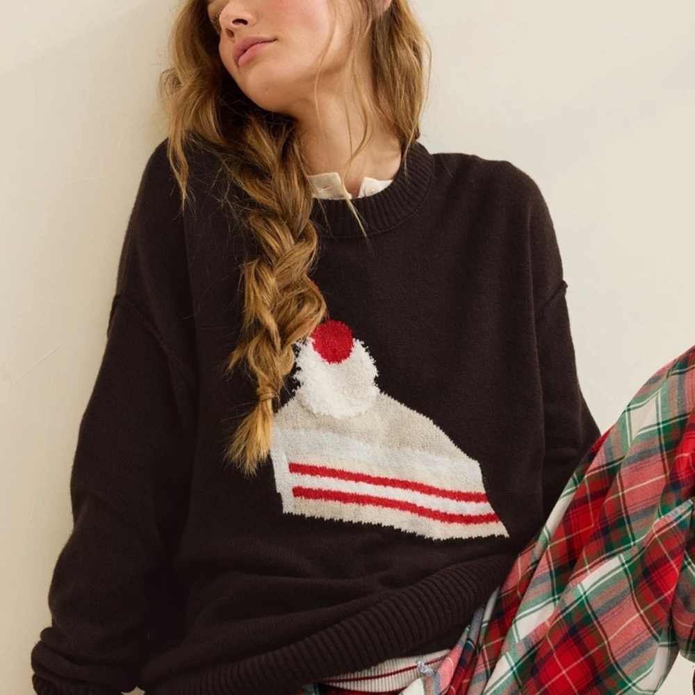 Aerie Charcoal Sweater with Red Accent M - Picture 2 of 8